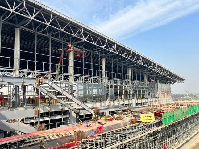 Stazione ferroviaria di struttura d'acciaio leggera prefabbricata